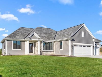 W251N2371 Valleyview CIRCLE, Pewaukee, WI, 53072