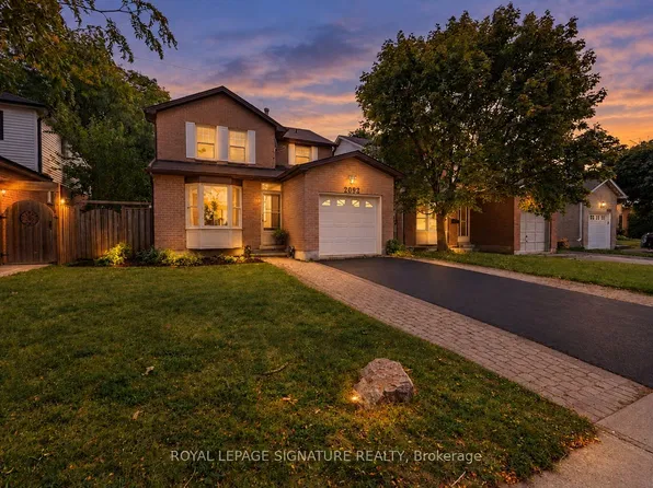 2092 Hunt Cres, Burlington, ON L7M 2N9