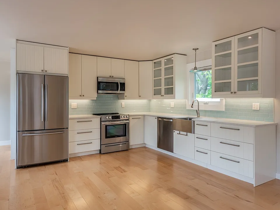 8 Hideaway Pl