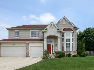 1001 Barnhill Dr, Mundelein, IL