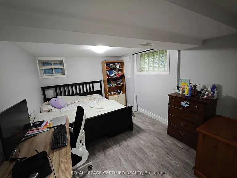 30 Blakemanor Blvd #BASEMENT — Photo 14