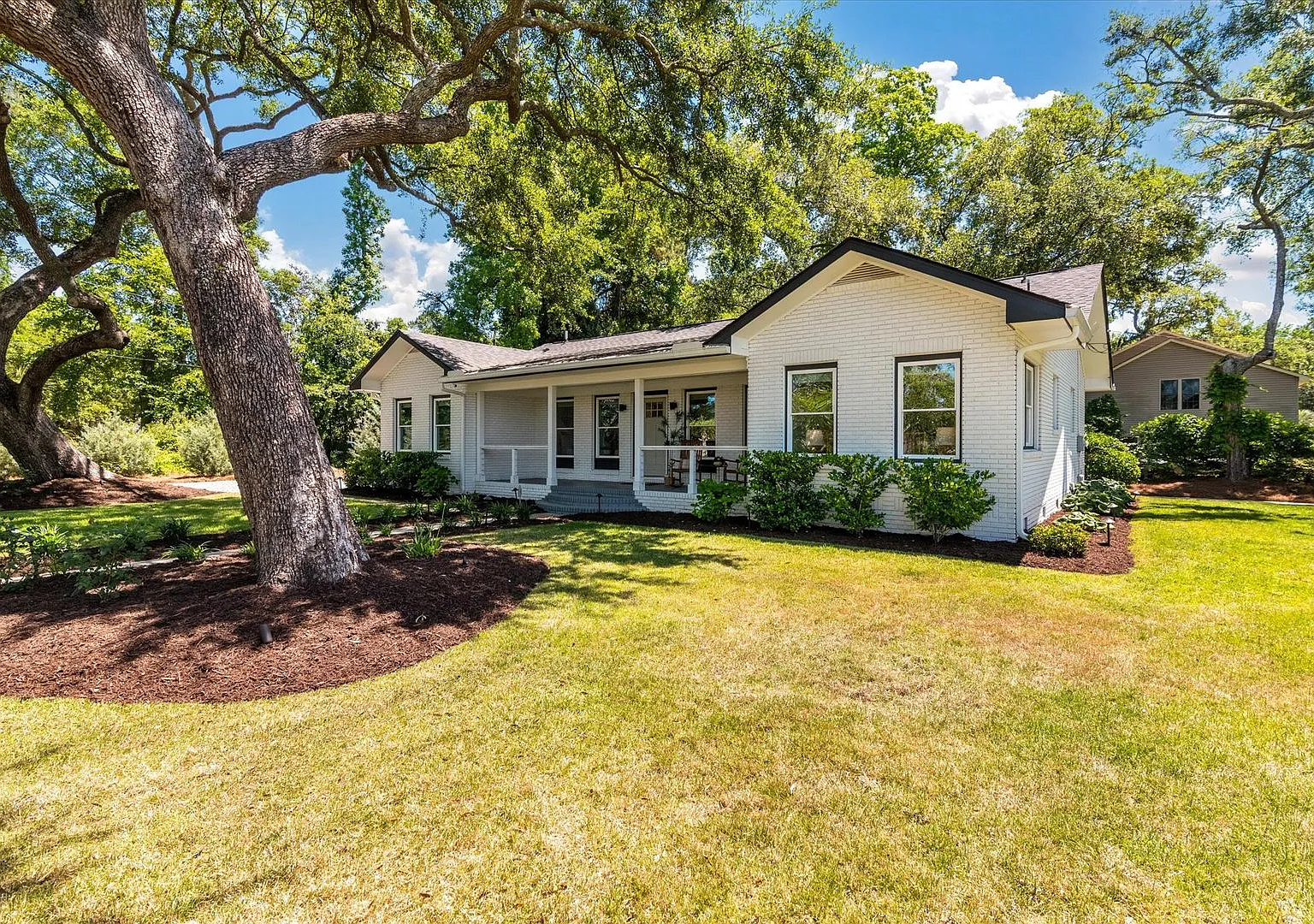 Spacious West Ashley Home Near Downtown Charleston — Photo 2