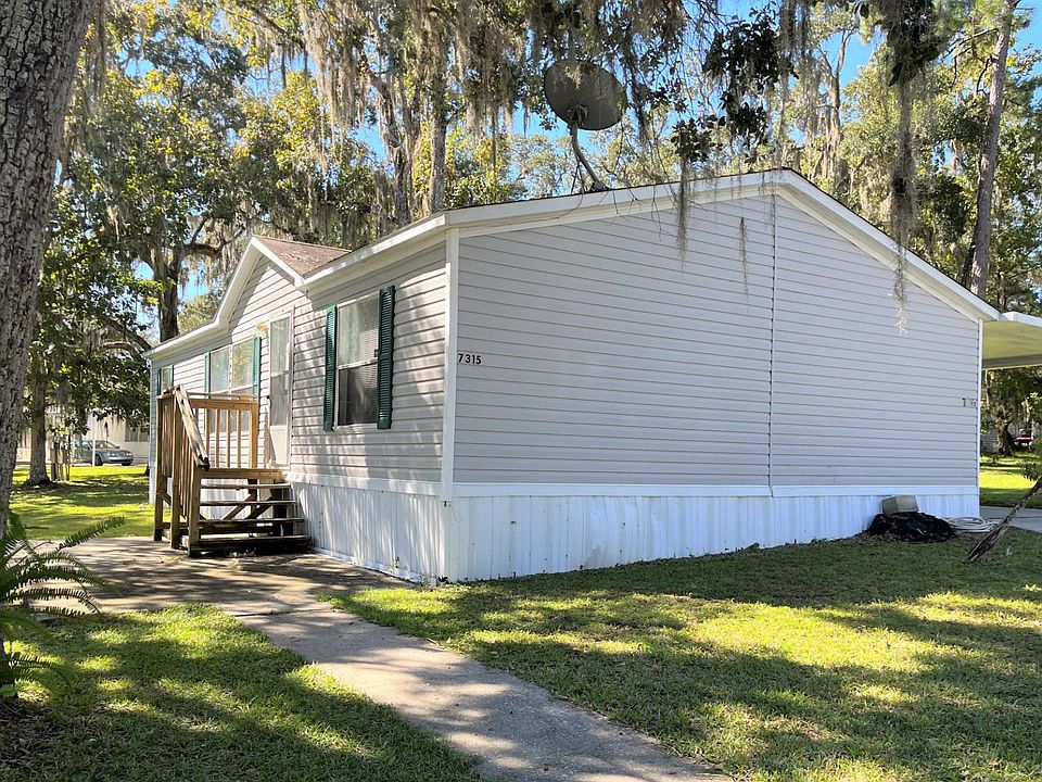 1st image of 7315 Woodland Dr