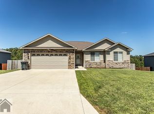 123 Creek View Dr, Saint Robert, MO 65584
