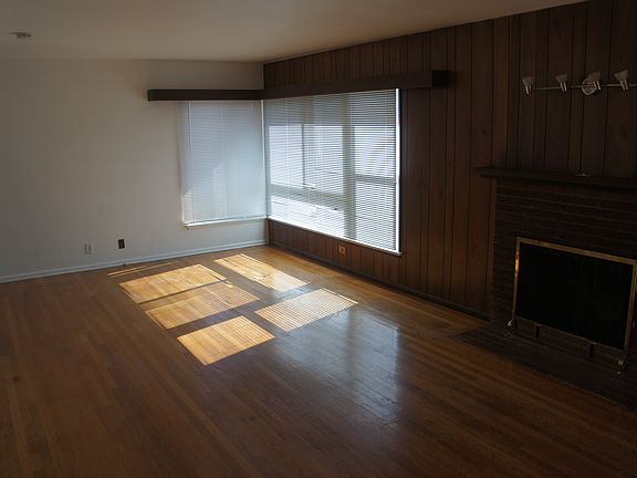 2nd image of 8725 De Adalena St