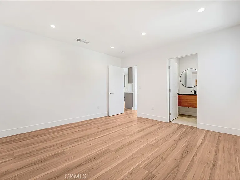 6722 Katherine Ave — Photo 19