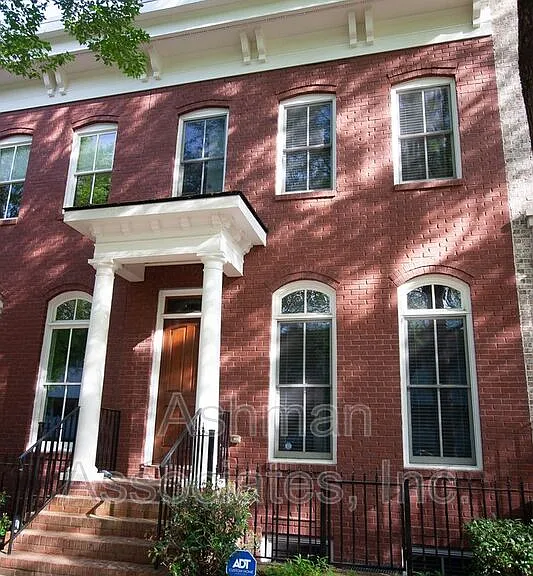 839 Inman Village Pkwy NE — Photo 1