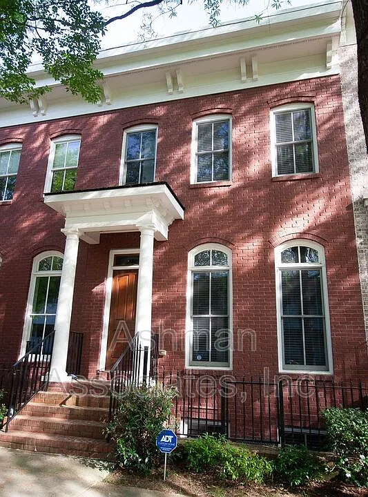 839 Inman Village Pkwy NE