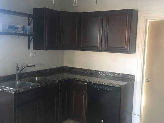 4th image of 251 N Logan St APT 2