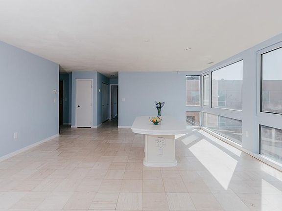3rd image of 50 Watertown St APT 604