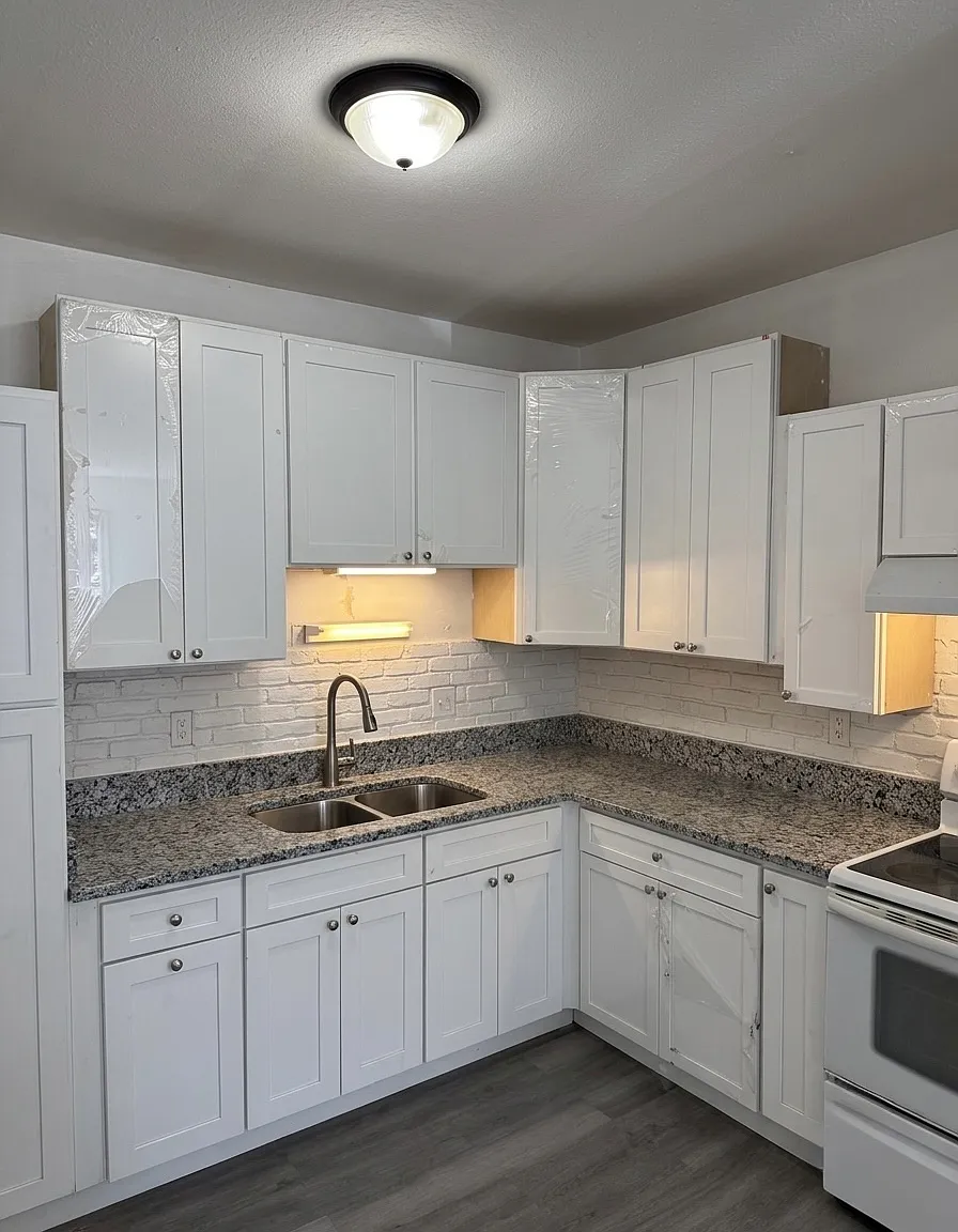2 bed, 899 sqft, $1,600 — Photo 3