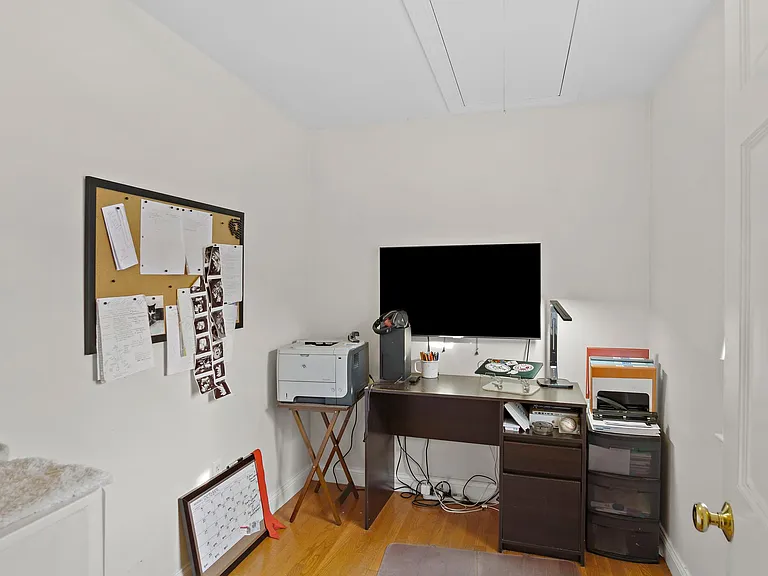 266 Essex St #6 — Photo 13