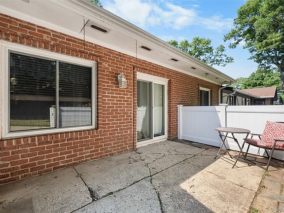 2nd image of 26 Birchwood Road
