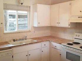 1706-1740 East 16th Street