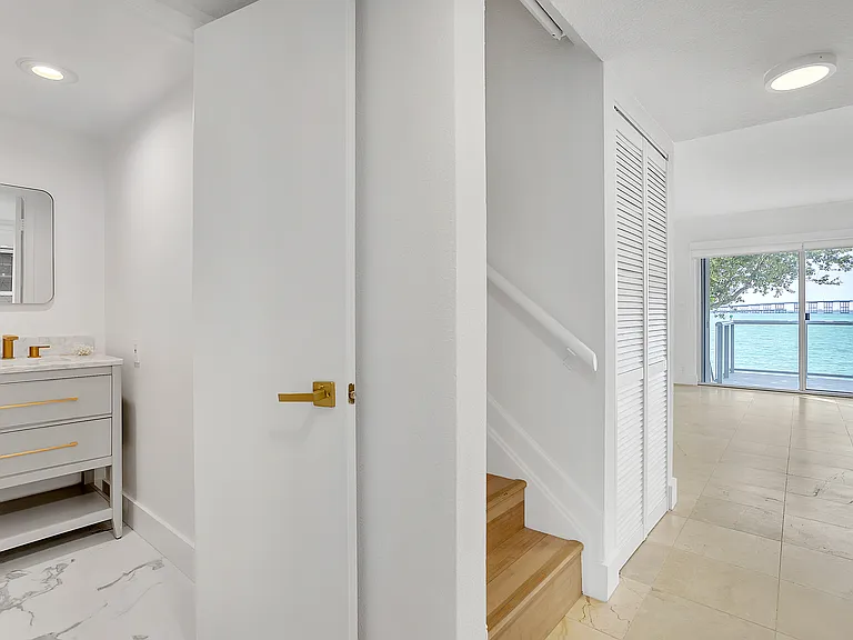 1541 Brickell Ave #105 — Photo 30
