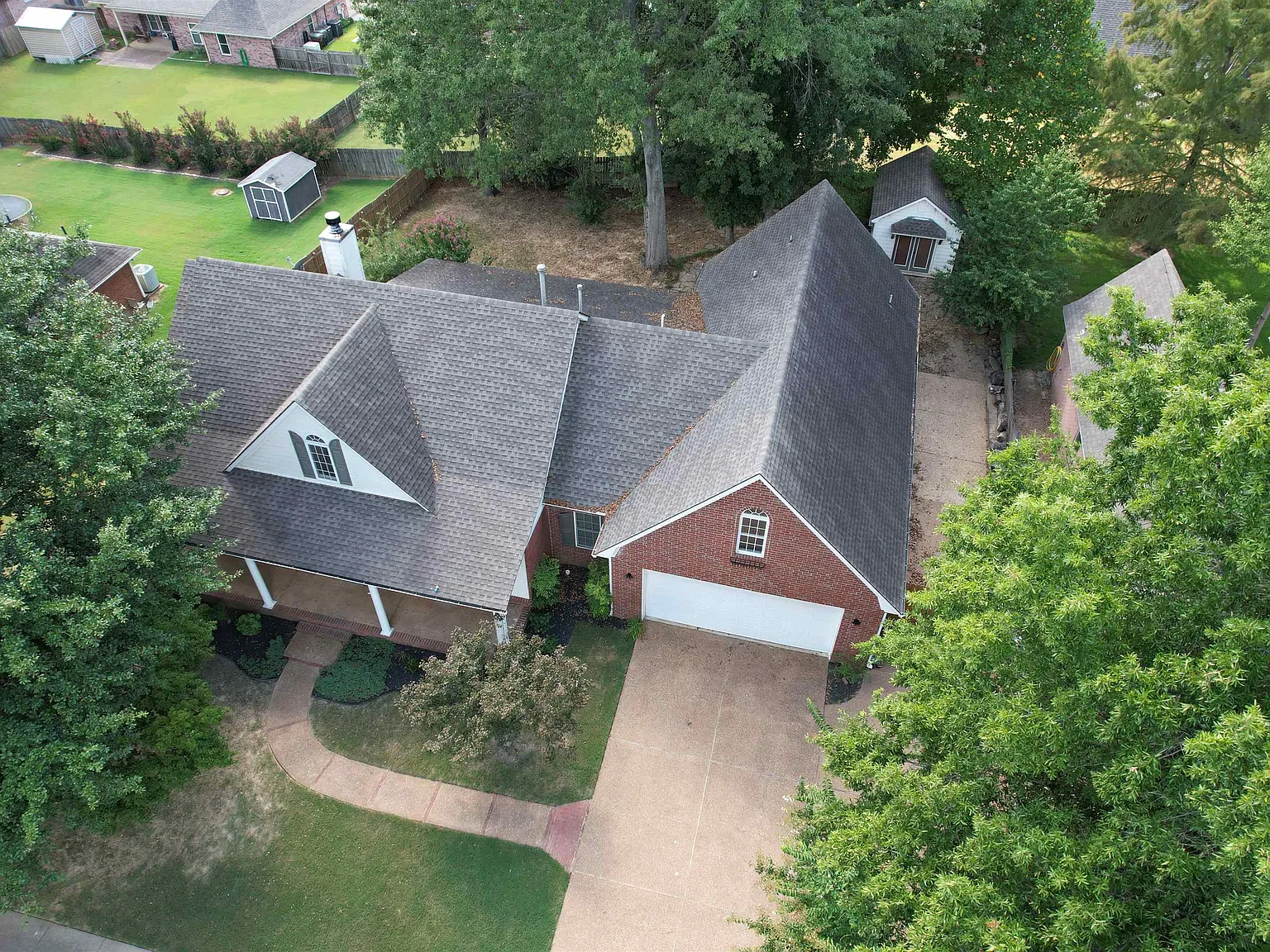 5 bed, 3.0 bath, 3023 sqft, $2,550 — Photo 3