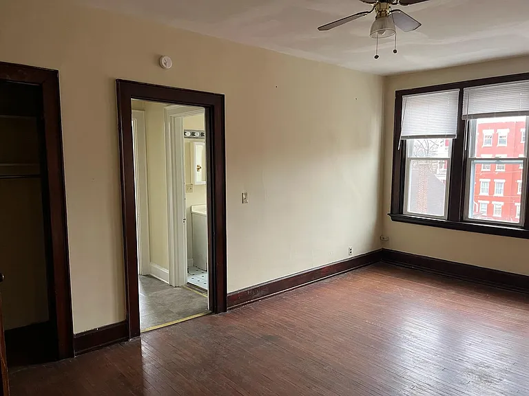339 Ludlow Ave #10 — Photo 4