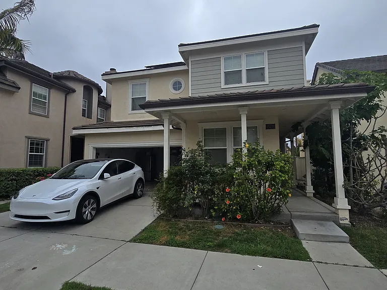 16458 Snowbells Ln — Photo 2