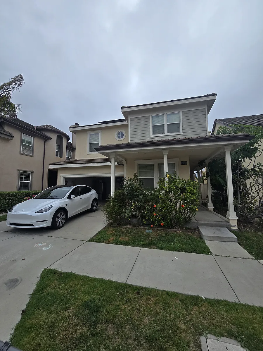 Building Photo - 16458 Snowbells Ln