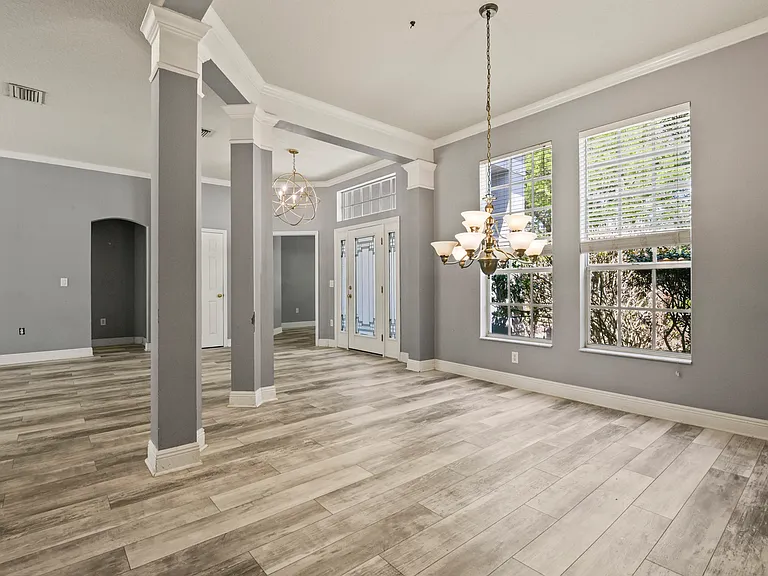 Dining area - open concept allows fluid entertaining