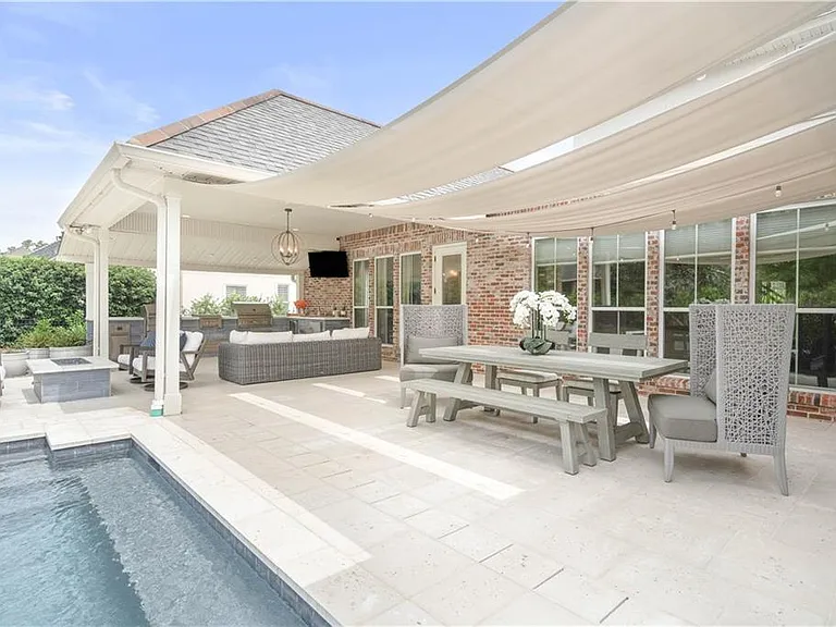 618 Millikens Bnd — Photo 32