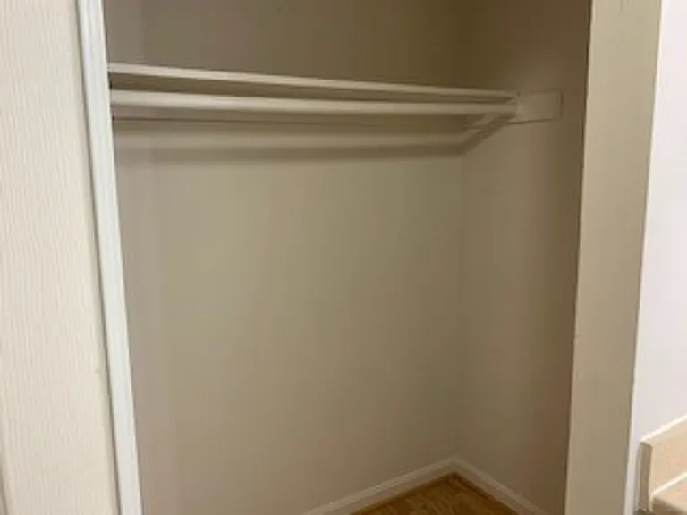 4410 Pembrook Village Dr — Photo 8