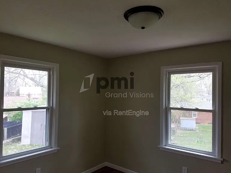 7 Louise Ct — Photo 8