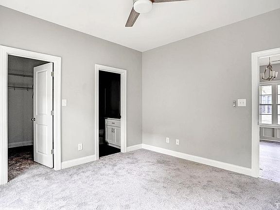 4th image of 807 B Peedin St