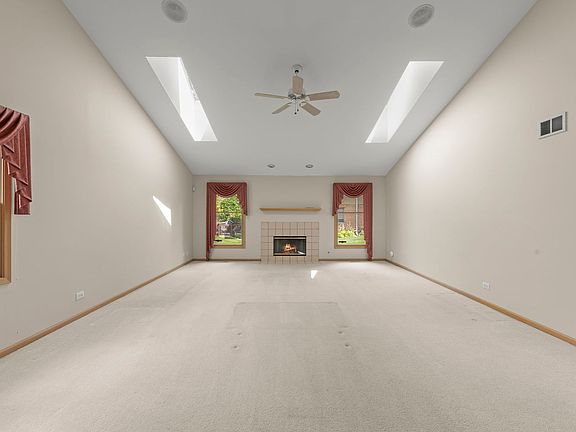 5th image of 207 Ashley Way
