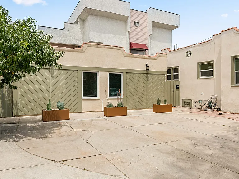 533 E Windsor Rd #A — Photo 22