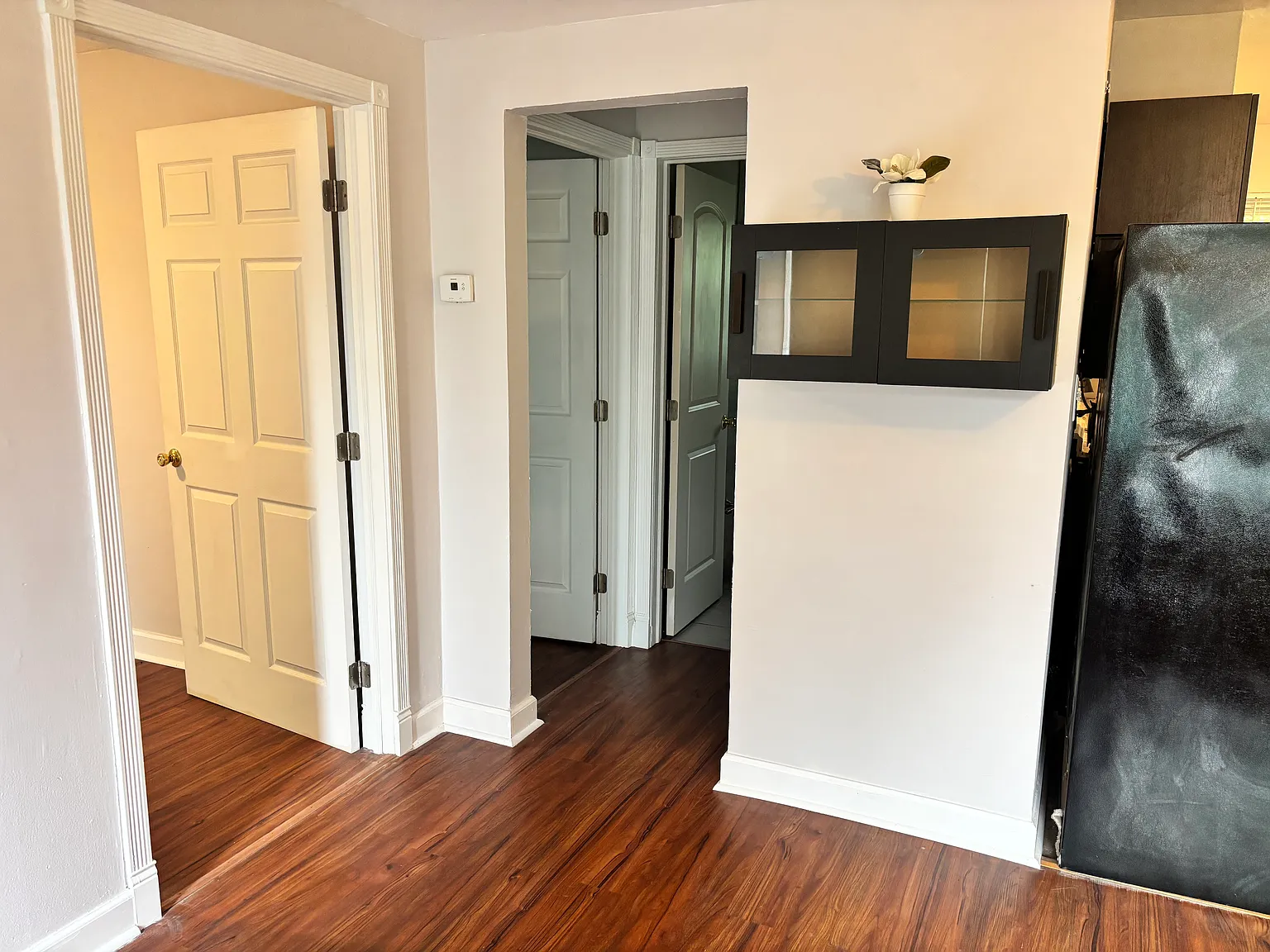2 bed, 700 sqft, $1,000 — Photo 4