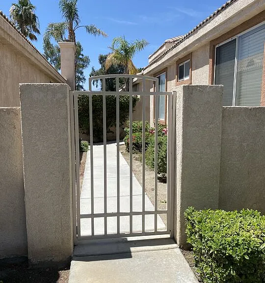 W Interior Villa Location Within — Photo 1