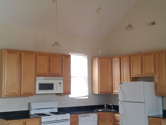 5th image of 2305 W Grand Ave APT 2R