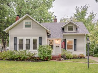 1914 SW Arnold Ave, Topeka, KS 66604