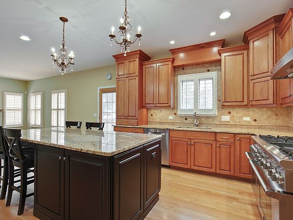 5th image of 1038 Mount Vernon Dr