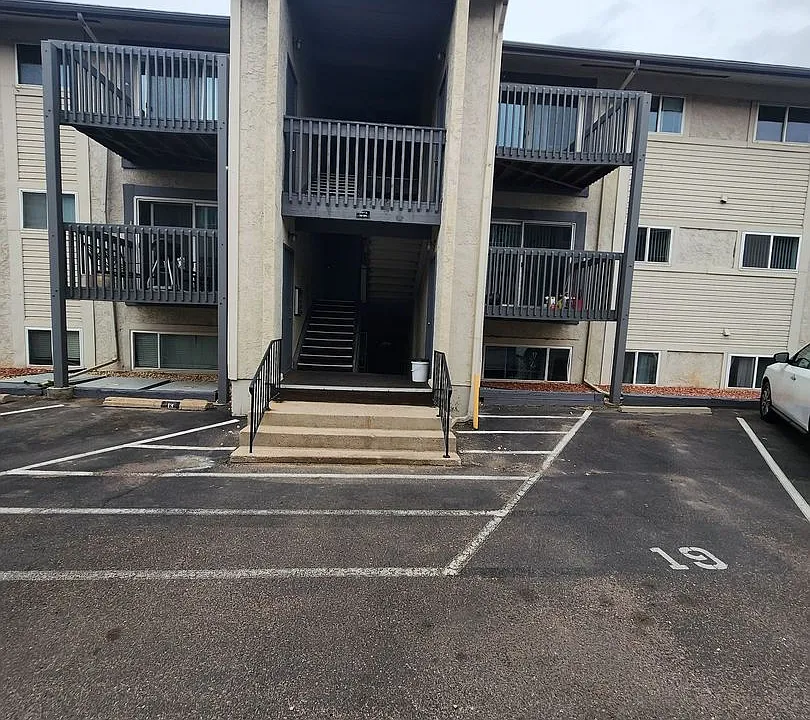 5030 El Camino Dr #24