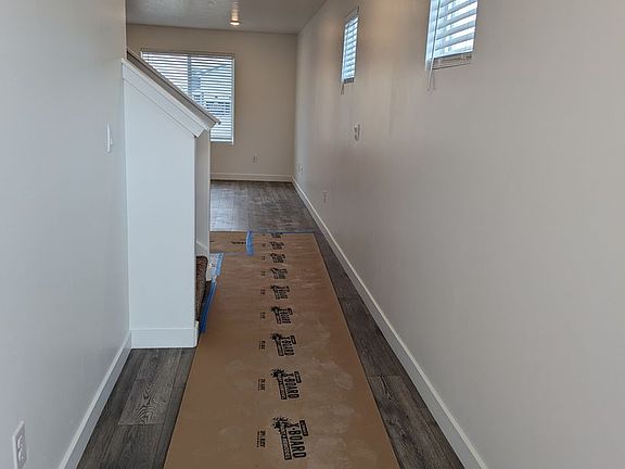 3rd image of 1066 Regatta Ln