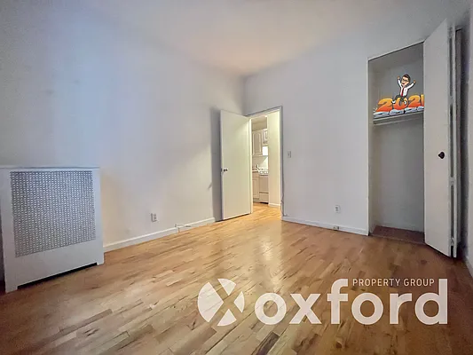 Rented by Oxford Property Group | media 36