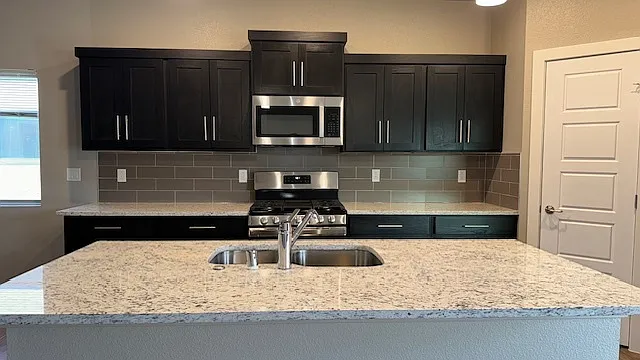 348 San Jose — Photo 4