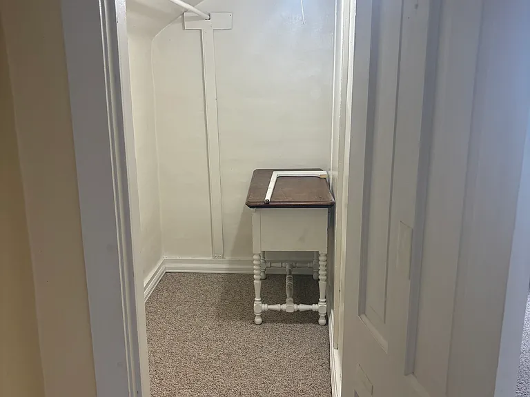 9 S Lewis St #B — Photo 8