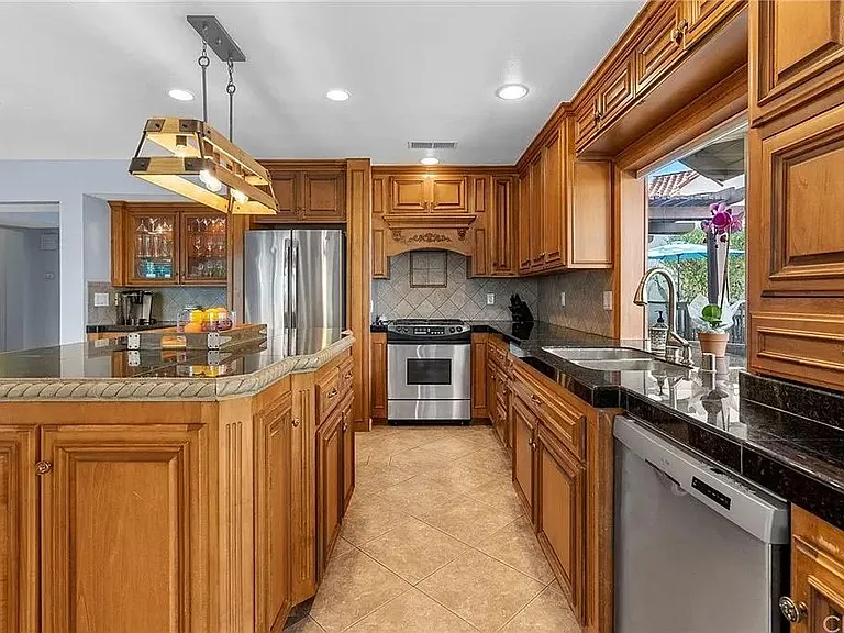 17481 Fairhope Ct — Photo 22