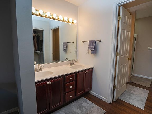3rd image of 5470 Asbury Lake Dr Unit 27