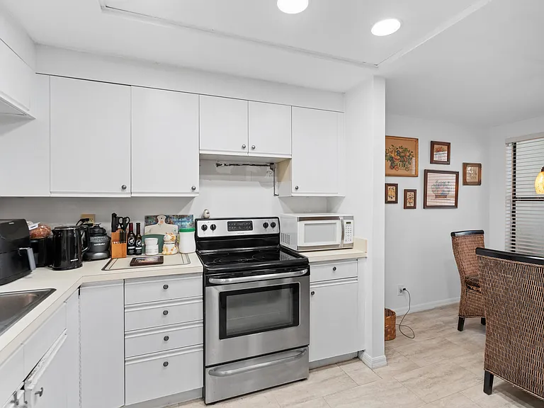 5280 SE Seascape Way #101 — Photo 15