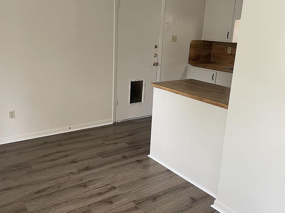 1st image of 811 Michelle Dr