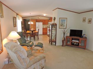 211 S Prairie Ln, Mandan, ND 58554