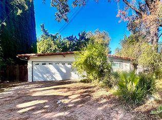 691 Paige Ln, Thousand Oaks, CA 91360