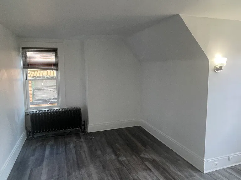 119 Margaret St — Photo 7