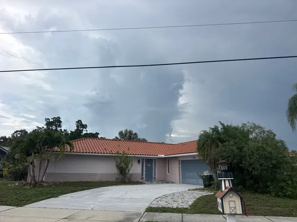 1300 Aqui Esta Dr, Punta Gorda, FL 33950