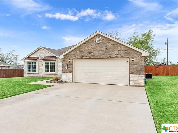 3rd image of 517 Shelly Dr