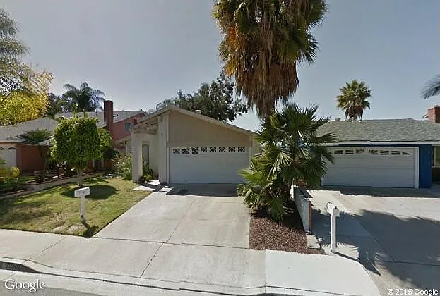 23041 Via San Gabriel